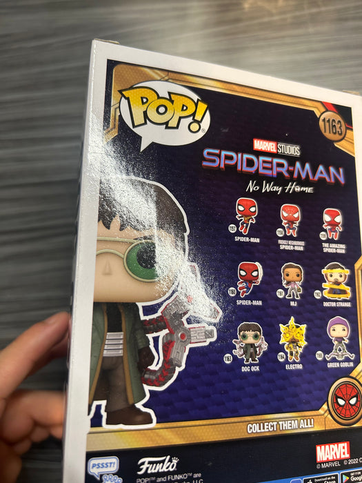 Funko POP! Marvel Spider-Man No Way Home: Doc Ock (Signed/Alfred Molina/Beckett)(Damaged Box) #1163