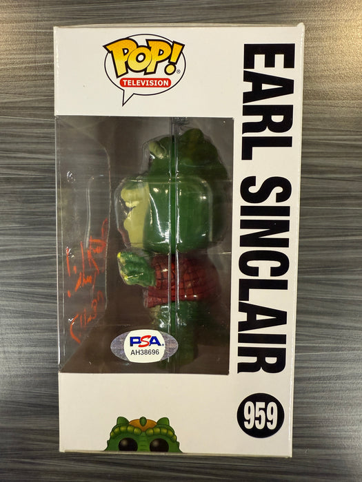 Funko POP! Television: Dinosaurs - Earl Sinclair (Signed/Stuart Pankin/PSA)(Damaged Box) #959