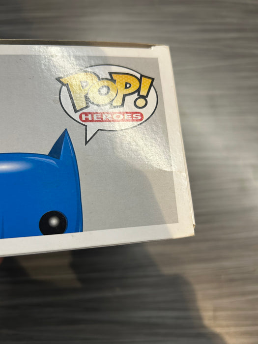 Funko POP! Heroes: DC Uinverse: Batgirl (Damaged Box) #03