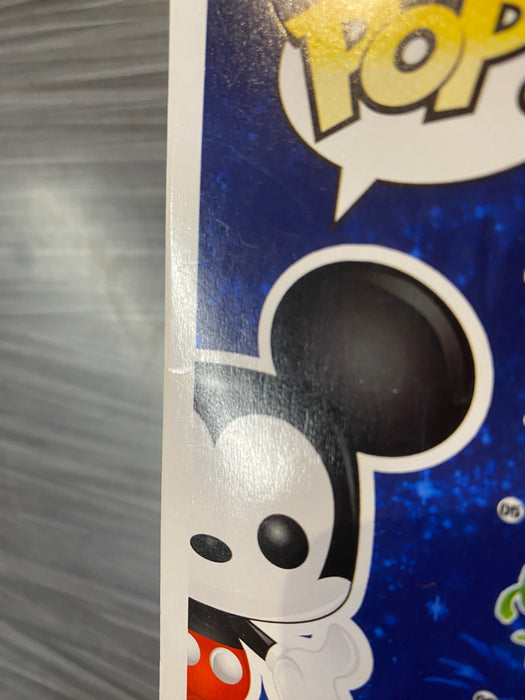 Funko POP! Disney Store: Mickey Mouse (Damaged Box) #01