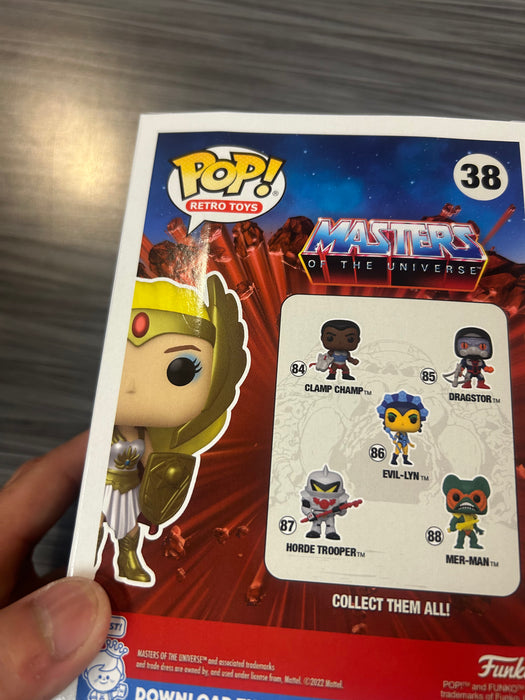 Funko POP! Retro Toys: Masters of The Universe - She-Ra (2022 Wondercon)(3000 PCS)(Damaged Box) #38