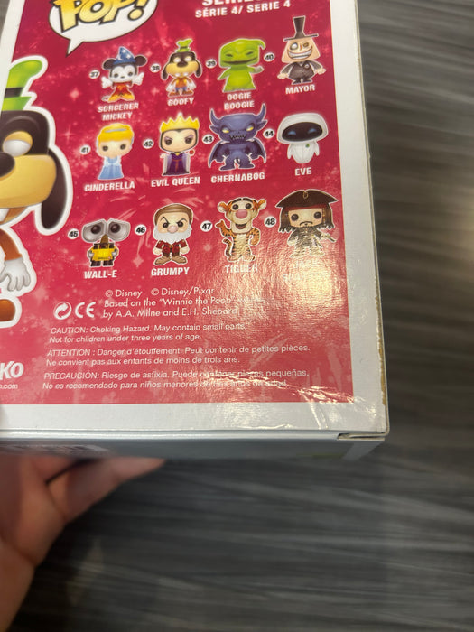 Funko POP! Disney: Goofy (Damaged Box*) #38