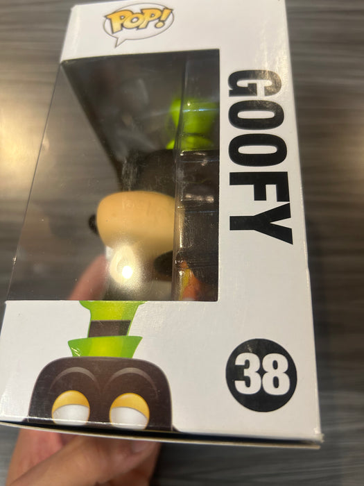 Funko POP! Disney: Goofy (Damaged Box*) #38