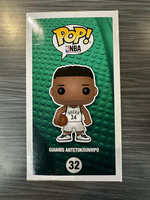 Funko POP! Sports: NBA - Giannis Antetokounmpo (Damaged Box) [A] #32