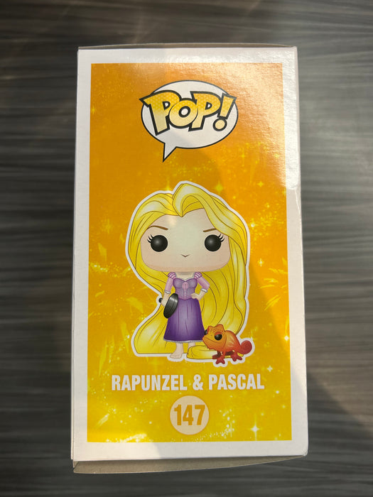 Funko POP! Disney: Rapunzel and Pascal (2015 SDCC)(Damaged Box)[B] #147