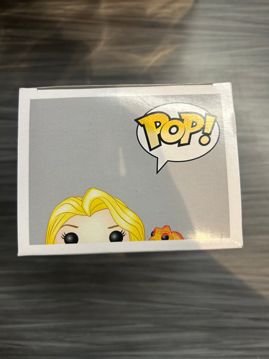 Funko POP! Disney: Rapunzel and Pascal (2015 SDCC)(Damaged Box)[B] #147