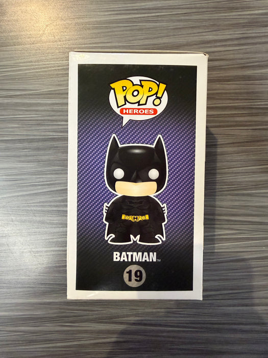 Funko POP! Heroes: The Dark Knight Trilogy - Batman (Damaged Box)[B] #19