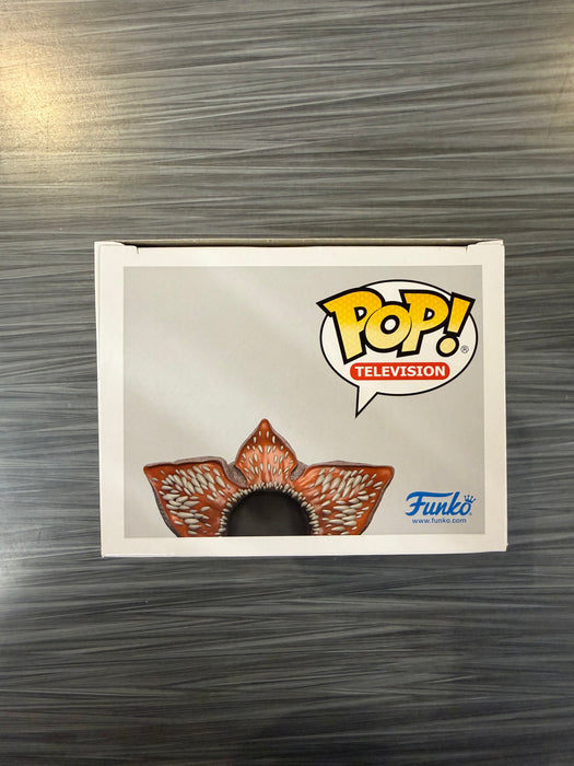 Funko POP! Television: Stranger Things - Demogorgon (GiTD)(H Hall)(1600 PCS)(Damaged Box) #SE