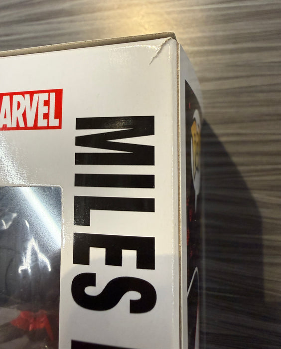 Funko POP! Spiderman Into the Universe: Miles Morales (FootLocker)(Damaged Box)[A] #402