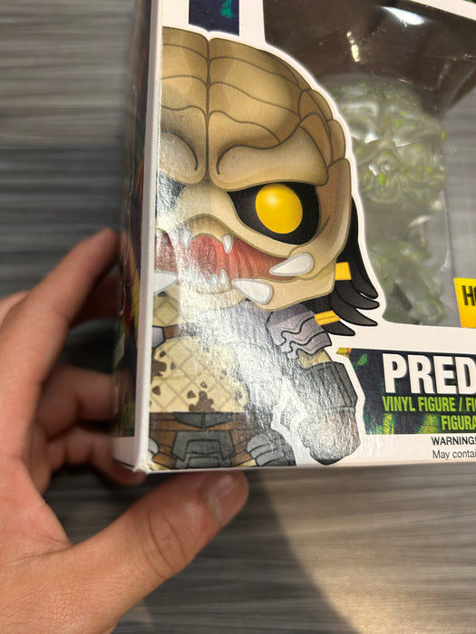 Funko POP! Movies: Predator - Predator [Cloaked/Bloody](Hot Topic)(Damaged Box*) #31