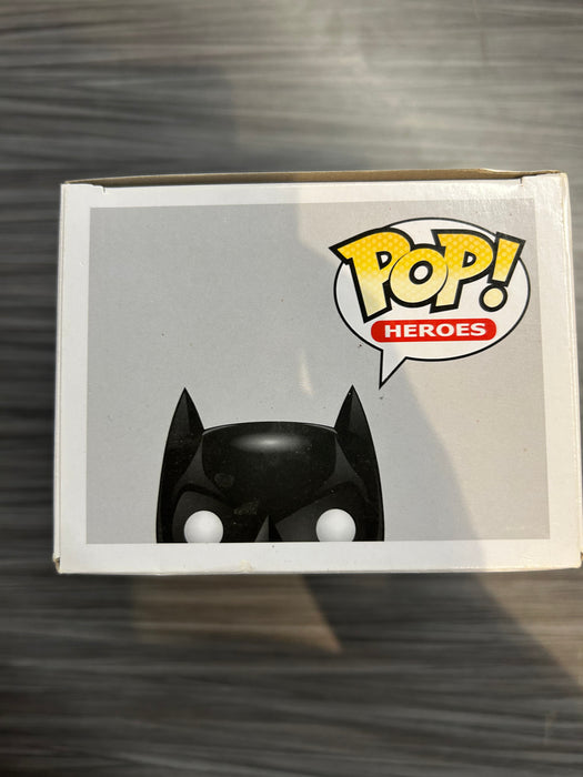 Funko POP! Heroes: The Dark Knight Trilogy - Batman (Damaged Box)[A] #19