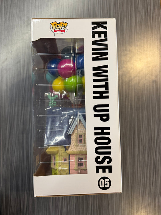 Funko POP! Town: UP - Kevin w/ Up House (2019 Fall Convention)(Damaged Box*) #05