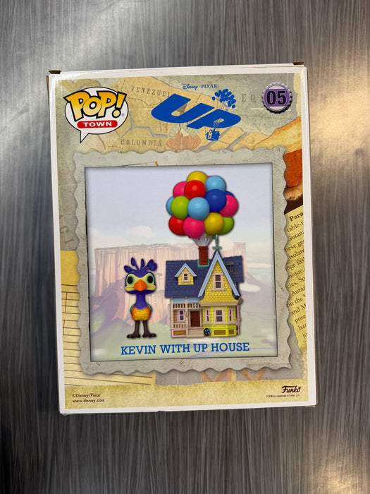 Funko POP! Town: UP - Kevin w/ Up House (2019 Fall Convention)(Damaged Box*) #05