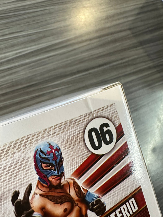 Funko POP! WWE: Rey Mysterio (7-11)(Damaged Box) #06