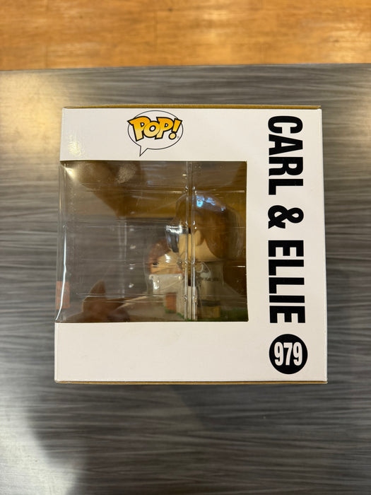 Funko POP! Disney Pixar: UP - Carl & Ellie (2020 NYCC)(Damaged Box)[B] #979