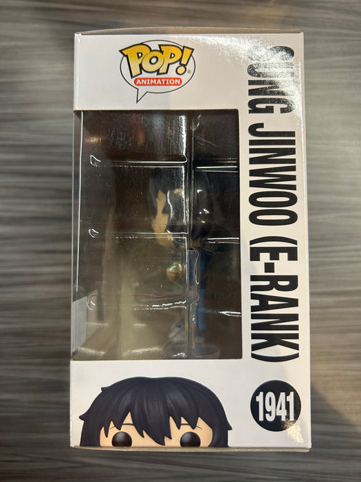 Funko POP! Animation: Solo Leveling - Sung Jinwoo [E-Rank] (2025 Anime Expo)(Damaged Box) #1941