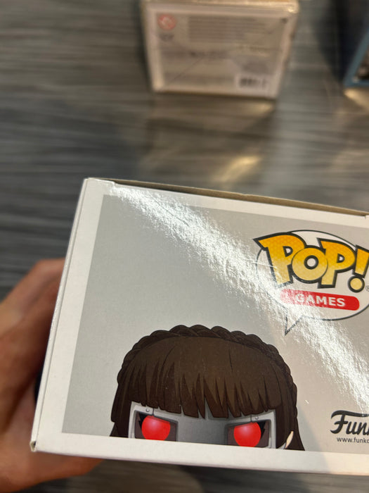 Funko POP! Games: P5 Persona5 - Queen (GameStop)(Damaged Box*) #624