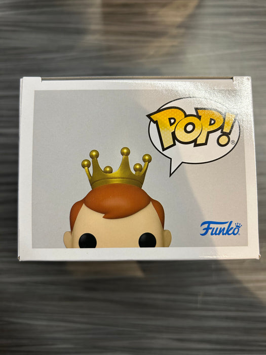 Funko POP! Camp Fundays: Freddy Funko As Luke Skywalker with Grogu (2023 Camp Fundays)(4,000 PCS)(Damaged Box)[B] #SE