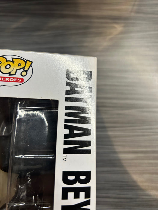 Funko POP! Heroes: DC Super Heroes - Batman Beyond(Damaged Box*) #33