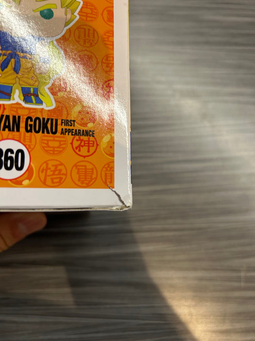 Funko POP! Animation: DragonBall Z - Super Saiyan Goku (First Appearance)(GiTD)(Go! Sticker)(Damaged Box*) #860