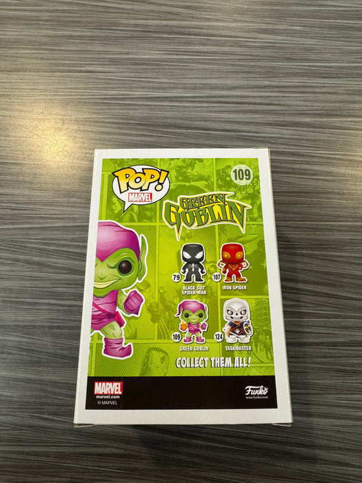 Funko POP! Marvel: Green Goblin (Walgreens)(CHASE)(Damaged Box)[B] #109