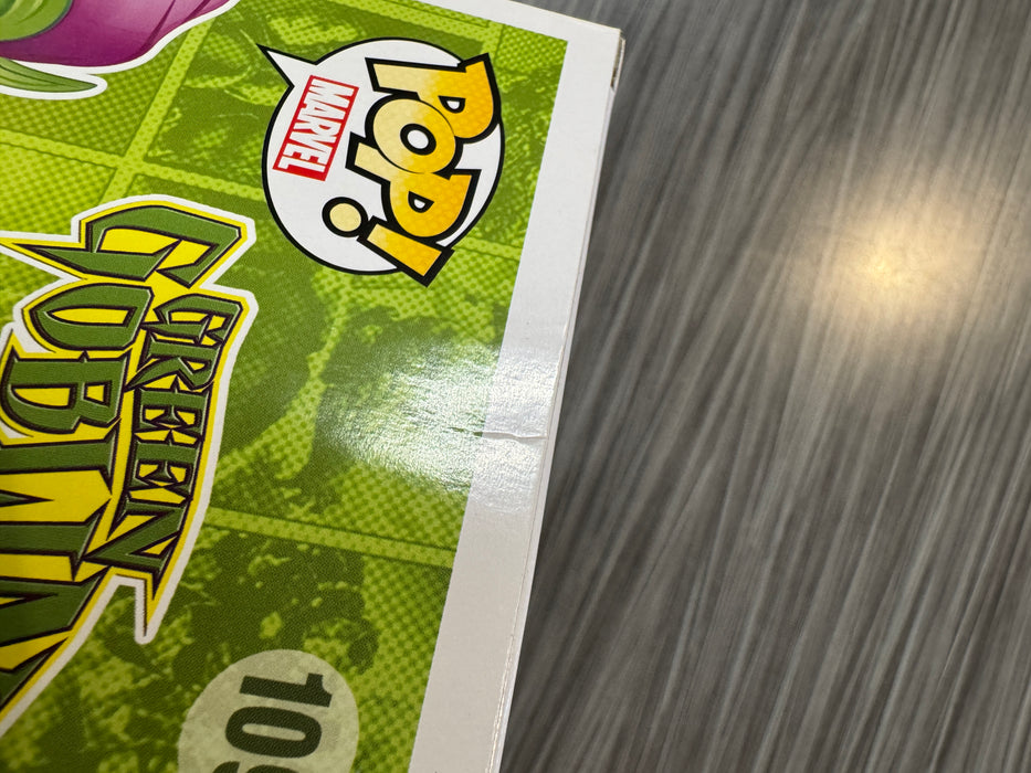 Funko POP! Marvel: Green Goblin (Walgreens)(CHASE)(Damaged Box)[B] #109