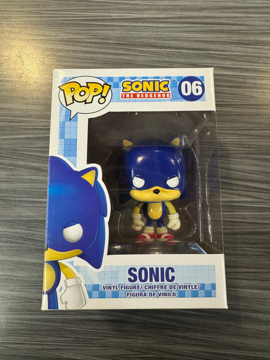 Funko POP! Games: Sonic The Hedgehog - Sonic (Damaged Box)[A] #06