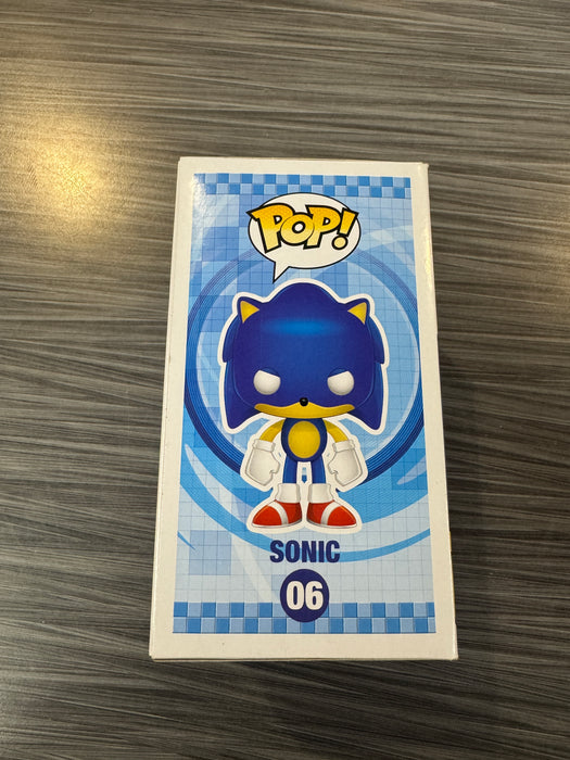 Funko POP! Games: Sonic The Hedgehog - Sonic (Damaged Box)[A] #06