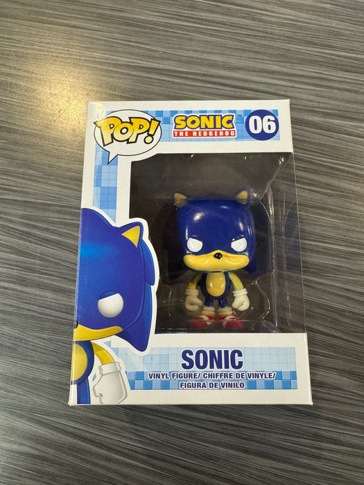 Funko POP! Games: Sonic The Hedgehog - Sonic (Damaged Box)[A] #06
