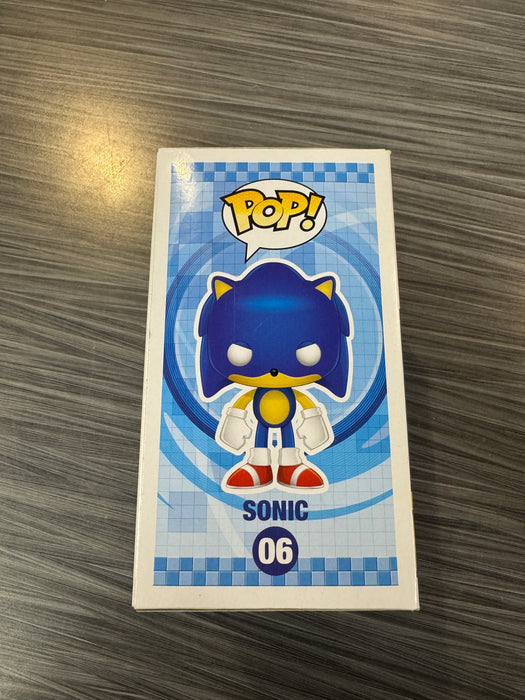 Funko POP! Games: Sonic The Hedgehog - Sonic (Damaged Box)[A] #06