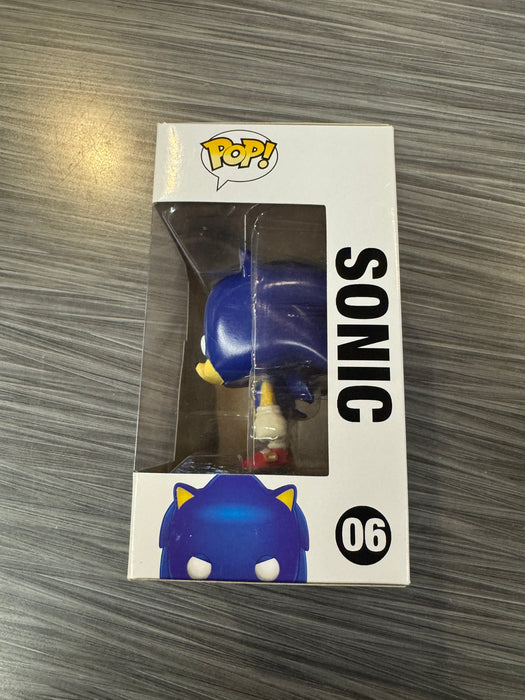 Funko POP! Games: Sonic The Hedgehog - Sonic (Damaged Box)[A] #06