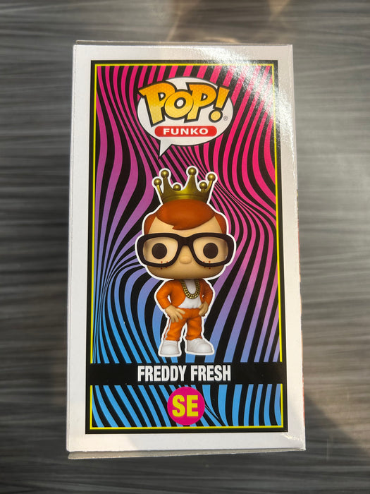 Funko POP! Freddy Fresh (Blacklight Battle (Blacklight Battle)(500 Pcs)(Damaged Box) #SE
