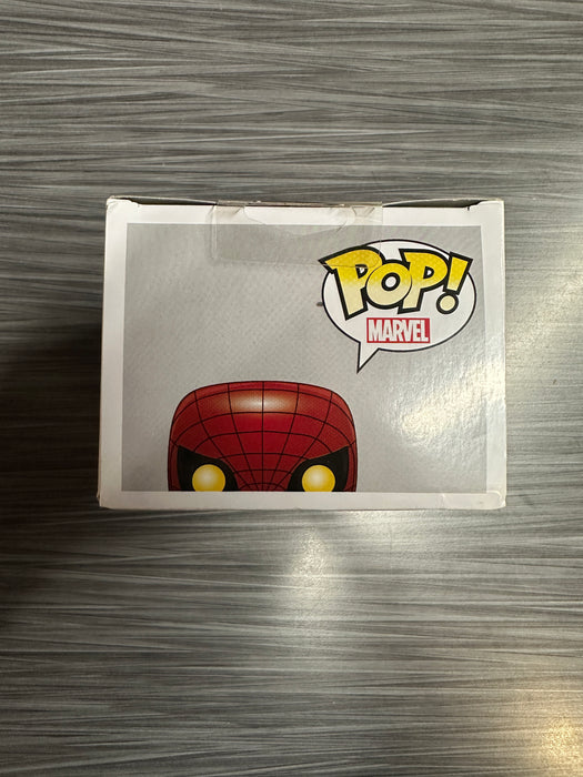 Funko POP! Marvel: The Amazing Spider-Man - Spider-Man (Damaged Box) #15
