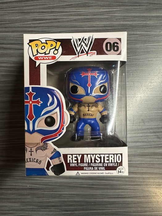 Funko POP! WWE: Rey Mysterio (Damaged Box)[A] #06
