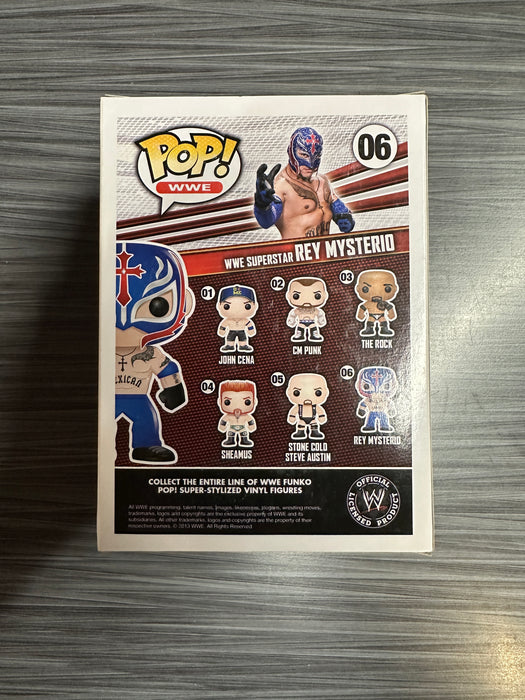 Funko POP! WWE: Rey Mysterio (Damaged Box)[A] #06